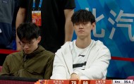 华体会体育官方入口-王哲林24+17力压周琦，19连胜！冠军外援9记三分